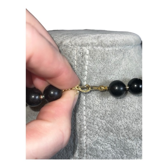 Vintage PAT 537985 Gold Tone Black Plastic Beaded Necklace Matinee‎ Length 30” - Picture 5 of 5